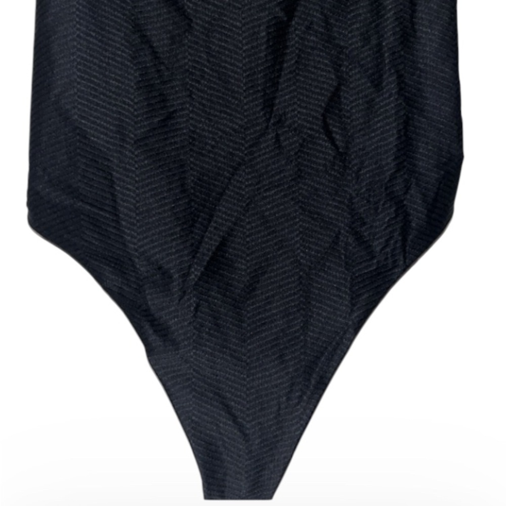 RVCA one piece swimsuit - Picture 5 of 7